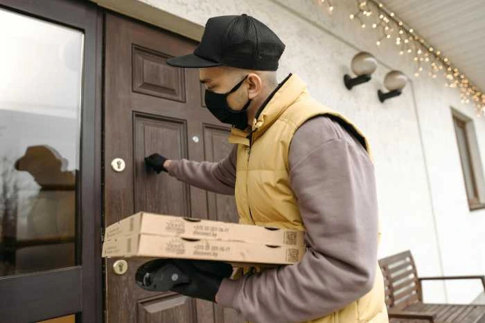 online food last meter delivery